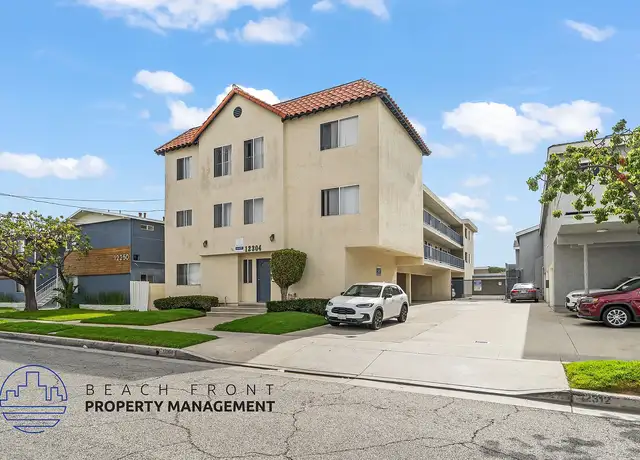 Photo of 12304 Grevillea Ave, Hawthorne, CA 90250