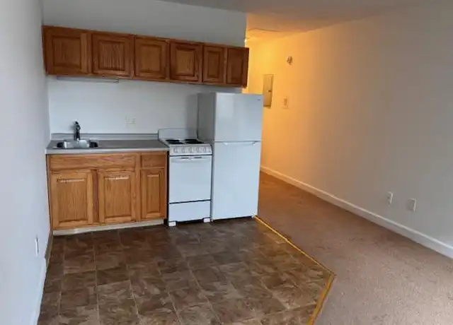 Property at 181 Pleasant St, Malden, MA, 02148, 0 beds, 1 bath, [object Object]