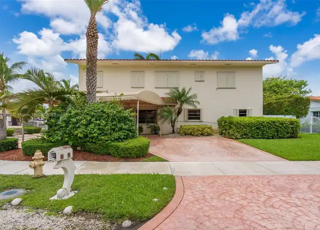 Property at 12845 SW 49th Ter Unit N/A, Miami, FL, 33175, 6 beds, 4 baths, [object Object]