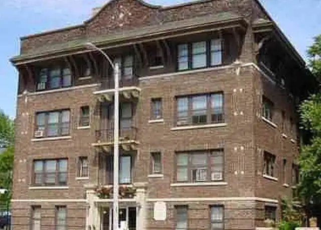 Photo of 1104 N Van Buren St, Milwaukee, WI 53202
