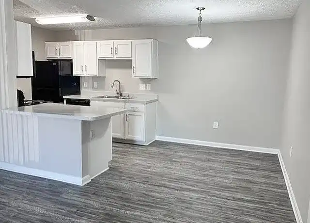 Property at Louisville, KY, 40216, 1-2 bed, 1-2 bath, [object Object]