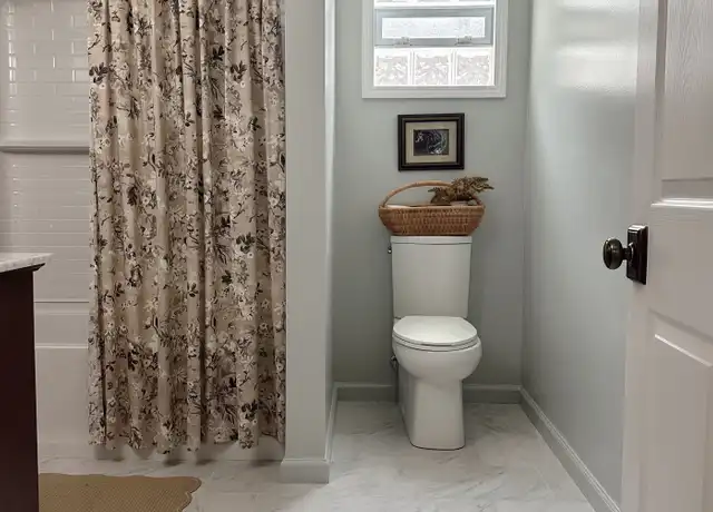 Property at 1729 Fair Dr, Knoxville, TN, 37918, 1 bed, 1 bath, [object Object]