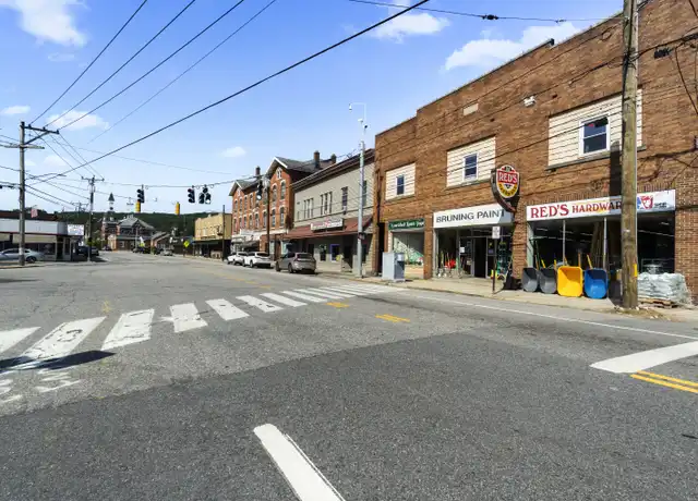 Property at 36 Main St Unit A, Thomaston, CT, 06787, 1 bed, 1 bath, [object Object]