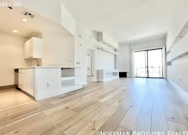 Property at 8811 Burton Way Unit 215A, West Hollywood, CA, 90048, 1 bed, 1 bath, [object Object]