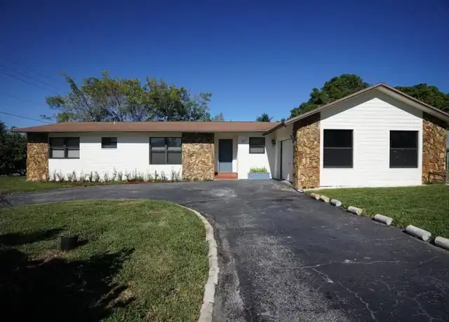 Property at 107 SE 35th Ave, Boynton Beach, FL, 33435, 3 beds, 2 baths, [object Object]