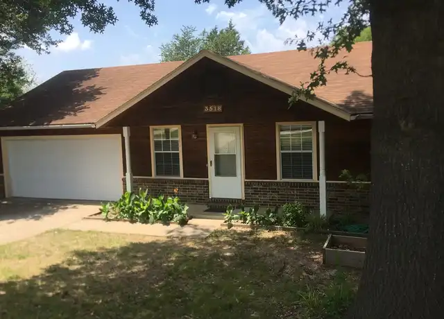 Property at 3518 W Buckeye St, Fayetteville, AR, 72704, 3 beds, 2 baths, [object Object]