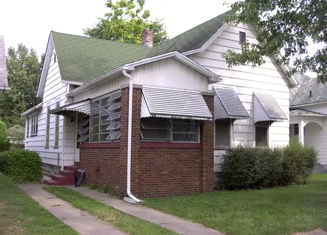 Property at 1116 S 9th St, Terre Haute, IN, 47802, 5 beds, 2 baths, [object Object]