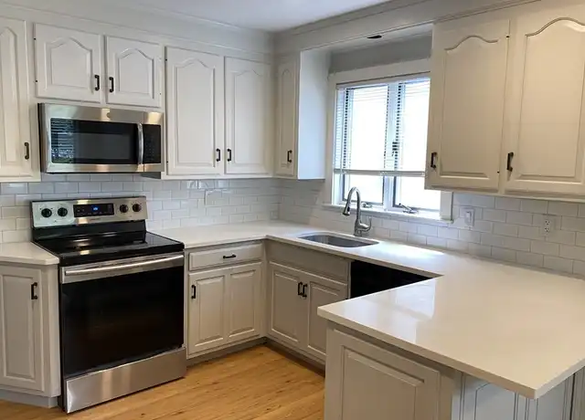 Property at 72 Waverley St #1, Belmont, MA, 02478, 2 beds, 1 bath, [object Object]