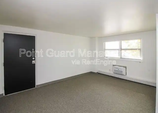 Property at 3309 S Jefferson Ave Apt 1, Sioux Falls, SD, 57105, 2 beds, 1 bath, [object Object]