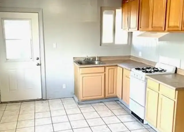 Property at 601 S Papa Ave, Kahului, HI, 96732, 3 beds, 1 bath, [object Object]