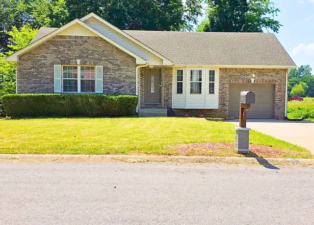 Property at 3319 S Senseney Cir, Clarksville, TN, 37042, 3 beds, 2 baths, [object Object]
