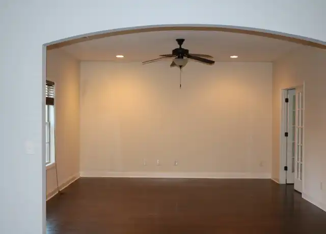 Property at 6 Pine Loop Ct, Blythewood, SC, 29016, 4 beds, 3 baths, [object Object]
