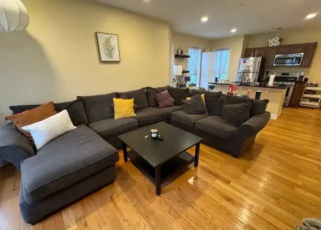 Property at 10 Jay St, Somerville, MA, 02144, 3 beds, 2 baths, [object Object]