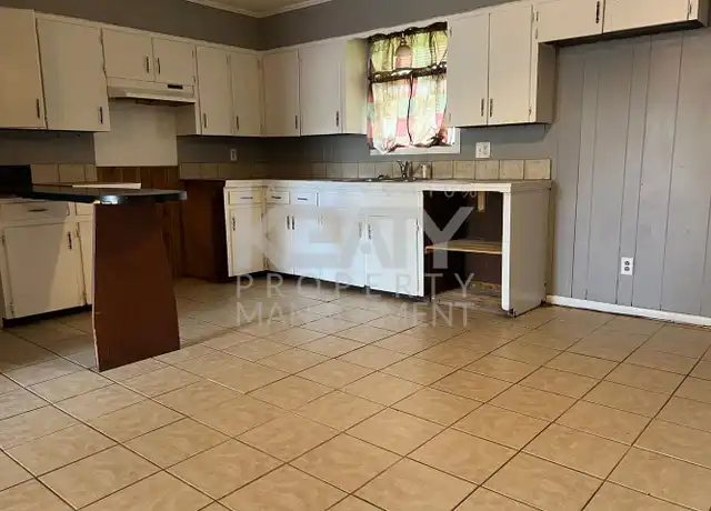 Property at 202 Rampart St, Carencro, LA, 70520, 3 beds, 1 bath, [object Object]