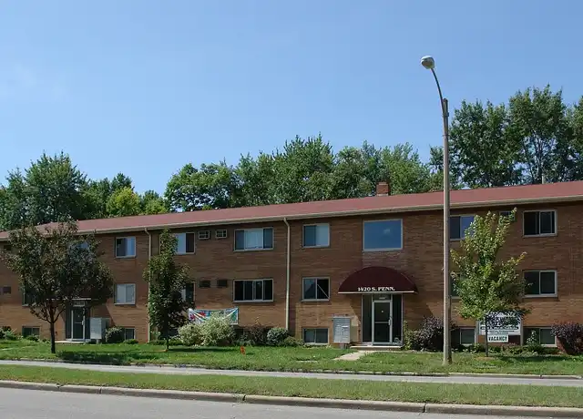 Property at Pennsylvania Flatz - 1420 S Pennsylvania Ave, Lansing, MI, 48910, 1 bed, 1 bath, [object Object]