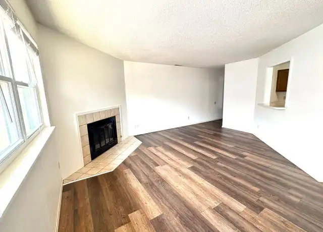 Property at 1705 E 24th Ave Apt 04, Hutchinson, KS, 67502, 1 bed, 1 bath, [object Object]