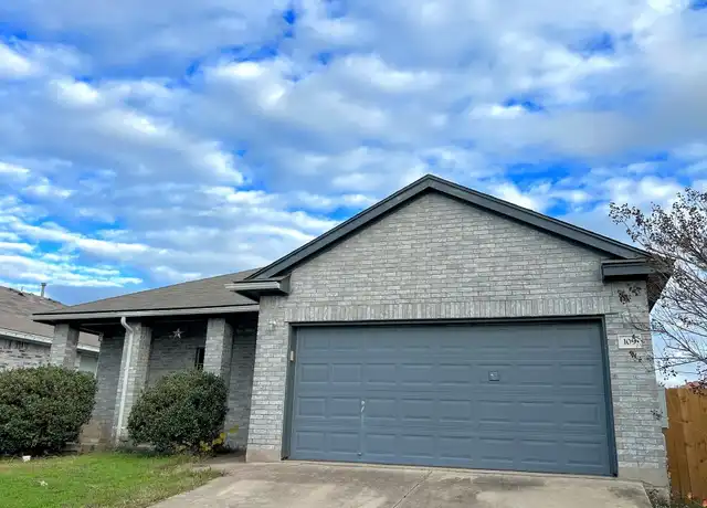 Property at 109 Cavalry Trl, Elgin, TX, 78621, 3 beds, 2 baths, [object Object]