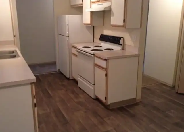 Property at WALLACE PARK APARTMENTS (03) - 540 Wallace Rd NW, Salem, OR, 97304, 3 beds, 2 baths, [object Object]
