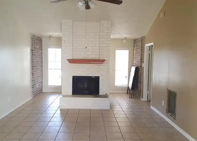 Property at 10423 Tenneco Dr, Houston, TX, 77099, 3 beds, 2 baths, [object Object]