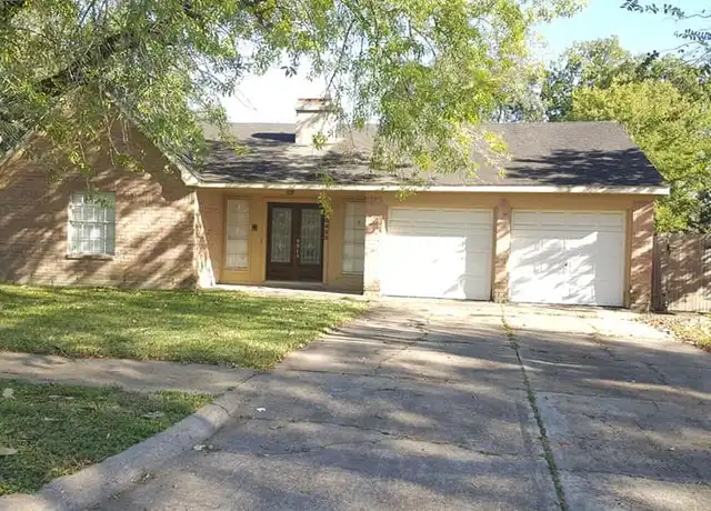 Property at 10423 Tenneco Dr, Houston, TX, 77099, 3 beds, 2 baths, [object Object]