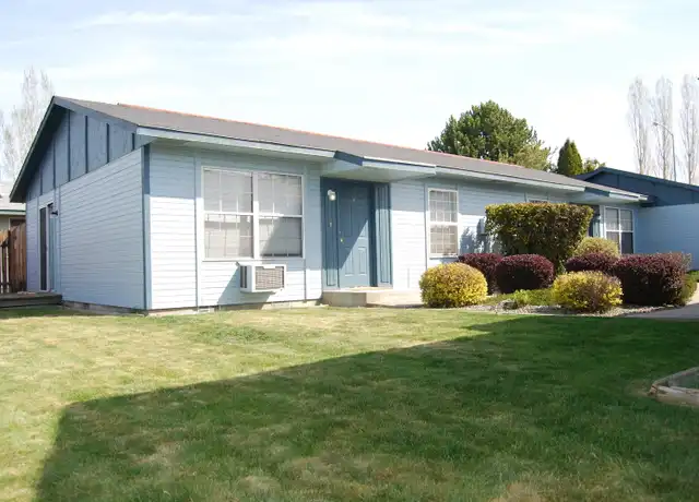 Property at 1204 S 40th Ave, Yakima, WA, 98908, 2 beds, 1 bath, [object Object]