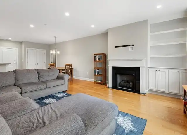 Property at 2 Inwood Dr Unit 2490C, Woburn, MA, 01801, 1 bed, 1.5 baths, [object Object]