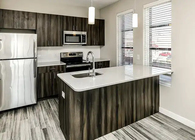 Property at Dundee Flats - 4835 Dodge St, Omaha, NE, 68132, 0-1 beds, 1 bath, [object Object]