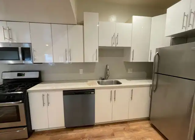 Property at 2100 Market St Unit B, Oakland, CA, 94607, 3 beds, 1 bath, [object Object]