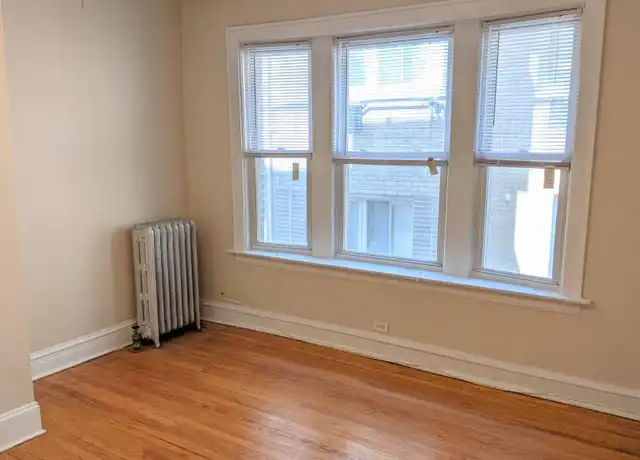 Property at 548 Sherman Ave, Evanston, IL, 60202, 1 bed, 1 bath, [object Object]