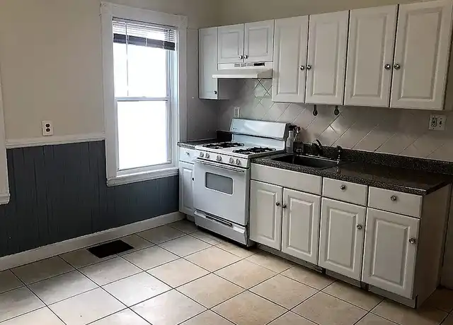Property at 28 Litchfield St Unit 1, Boston, MA, 02135, 3 beds, 1 bath, [object Object]