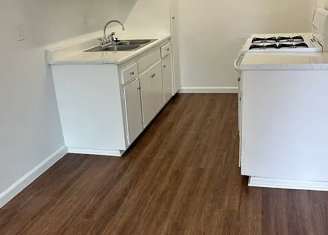 Photo of 1650 W Pampas Ln, Anaheim, CA 92802