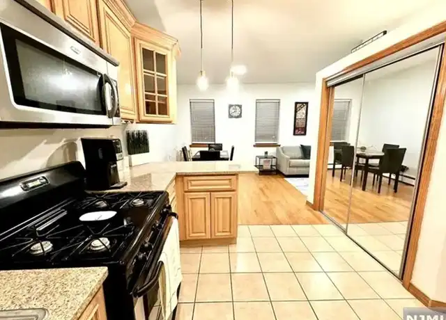 Property at 73 Palisade Ave #2, Jersey City, NJ, 07306, 1 bed, 1 bath, [object Object]