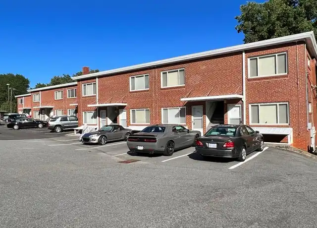 Property at 1902 Queen St Unit D4, Winston-Salem, NC, 27103, 1 bed, 1 bath, [object Object]
