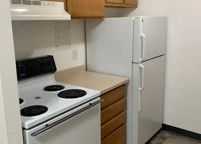 Property at 1220 Severson Dr Unit 4, Sun Prairie, WI, 53590, 1 bed, 1 bath, [object Object]