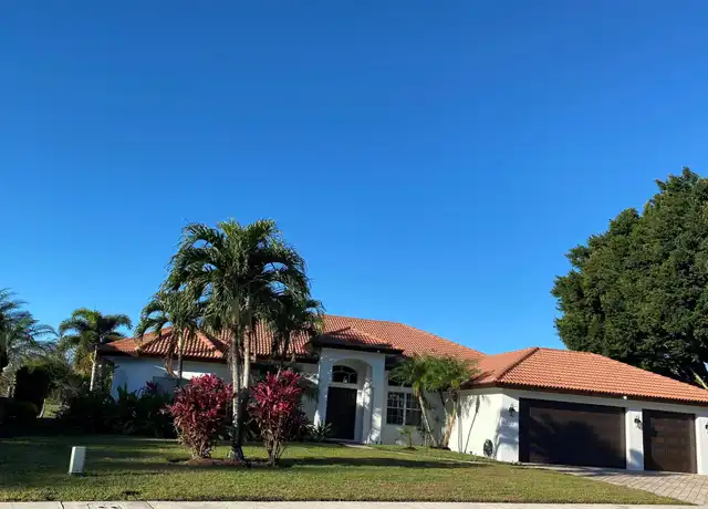 Property at 1920 S Club Dr, Wellington, FL, 33414, 5 beds, 3 baths, [object Object]