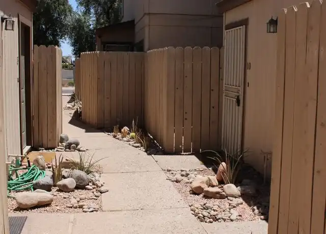Property at 7120 E Wilshire Dr, Scottsdale, AZ, 85257, 2 beds, 1.5 baths, [object Object]