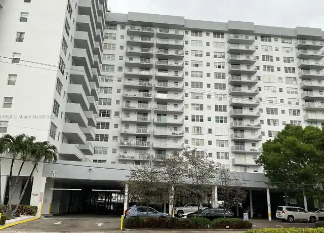 Property at 137 Golden Isles Dr #611, Hallandale Beach, FL, 33009, 1 bed, 1.5 baths, [object Object]