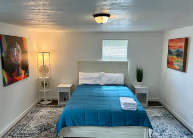 Property at 826 2nd St SW Unit 826, Hickory, NC, 28602, 2 beds, 1 bath, [object Object]