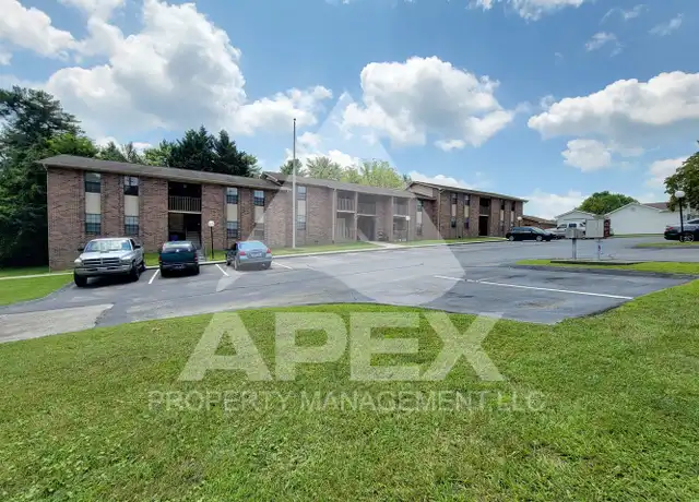 Property at Thomasville Apartments - 5615 Jacksboro Pike, Knoxville, TN, 37918, 1 bed, 1 bath, [object Object]