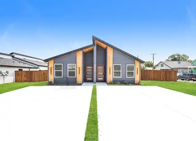 Property at 2025 Stuart St Unit B, Greenville, TX, 75401, 3 beds, 2 baths, [object Object]