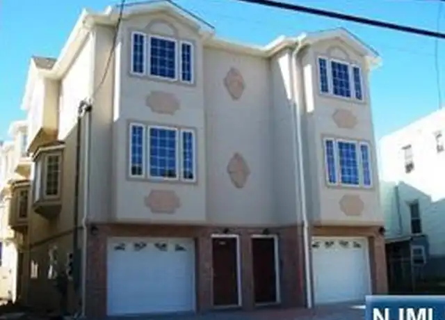 Property at 212 Cliff St #2, Cliffside Park, NJ, 07010, 3 beds, 2.5 baths, [object Object]