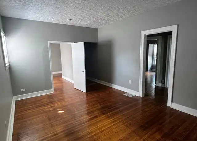 Property at 650 S 37th St #6, Louisville, KY, 40211, 3 beds, 1 bath, [object Object]