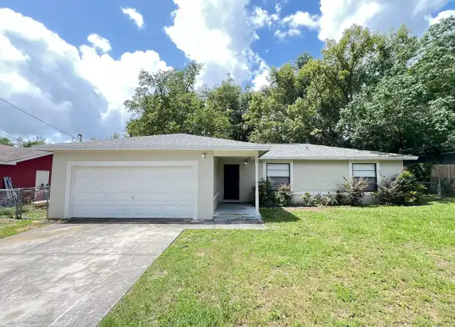 Property at 109 E Osceola St, Minneola, FL, 34715, 3 beds, 2 baths, [object Object]