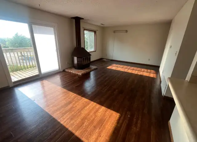 Property at 403 Westwinds Dr Unit 441WW, Iowa City, IA, 52246, 2 beds, 1.5 baths, [object Object]
