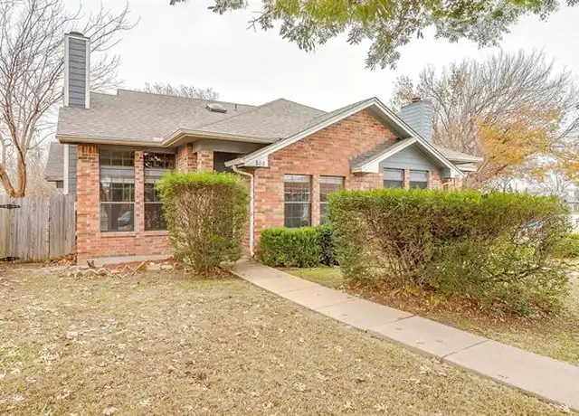Property at 800 Hillbrooke Dr, Arlington, TX, 76001, 2 beds, 2 baths, [object Object]