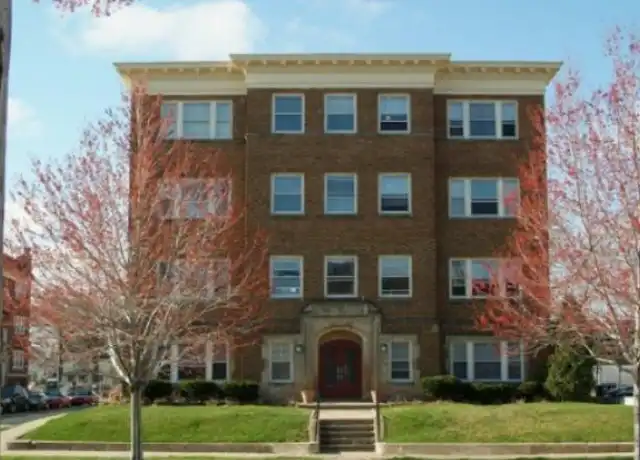Property at 11801 Lake Ave, Lakewood, OH, 44107, 1 bed, 1 bath, [object Object]