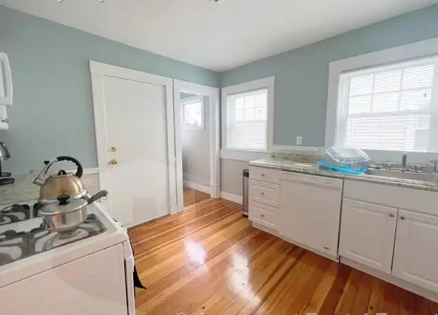 Property at 92 South St Unit 1, Medford, MA, 02155, 2 beds, 1 bath, [object Object]