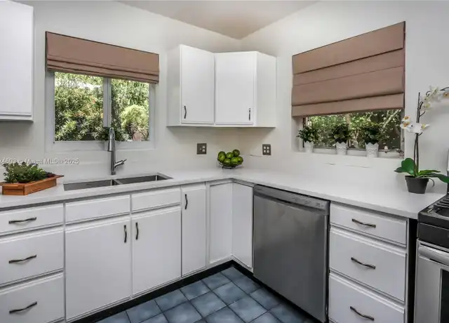 Property at 1415 Rodman St, Hollywood, FL, 33020, 3 beds, 2 baths, [object Object]