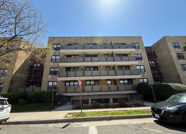 Property at 101 Jackson Ave Unit 3D, Mineola, NY, 11501, 2 beds, 1.5 baths, [object Object]