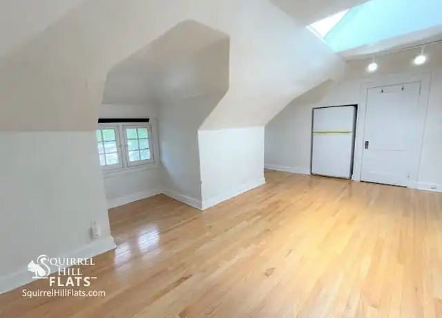 Property at 5700 Darlington Rd Unit 3rdFL, Pittsburgh, PA, 15217, 1 bed, 1 bath, [object Object]